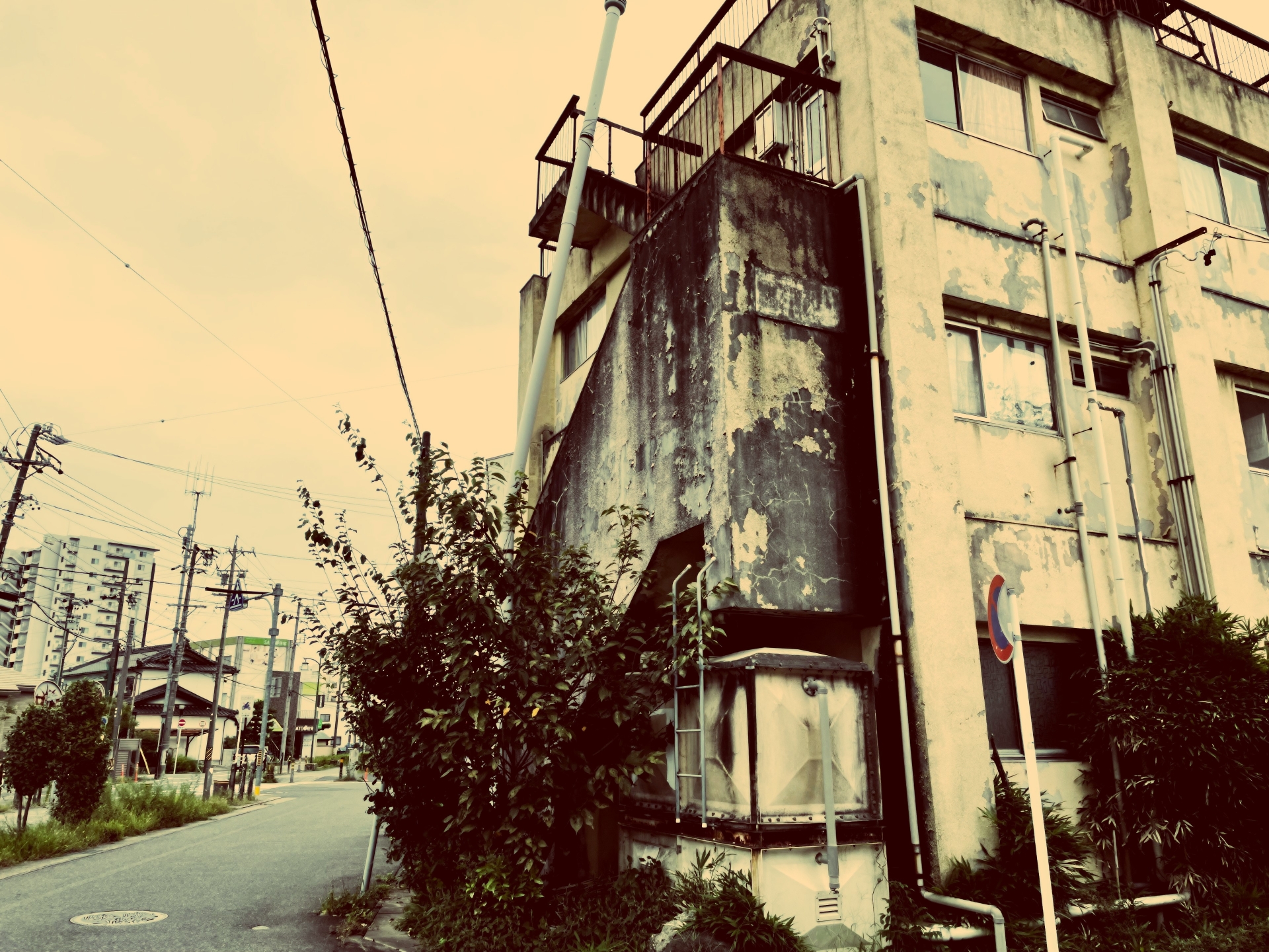 建築コンバージョン 国内 _ 住宅 コンバージョン 事例 – BREQ