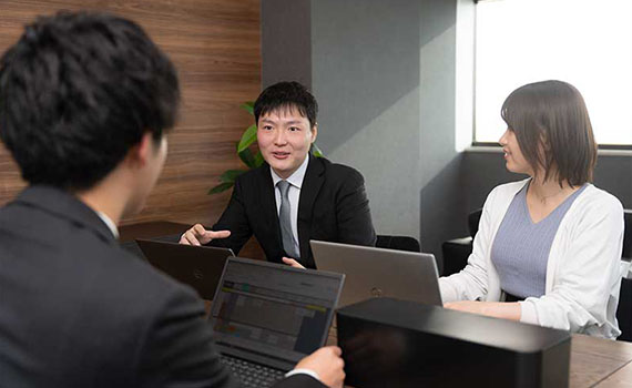 業者、展示会などの打ち合わせ