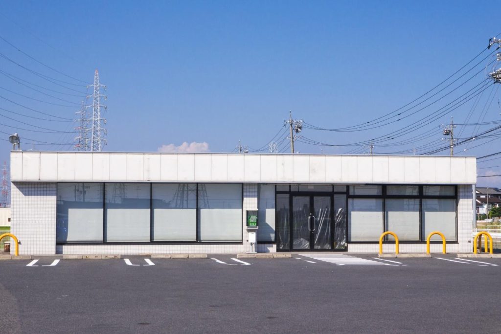 土地に建てられた店舗