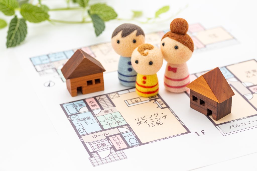家の住宅図面と家族