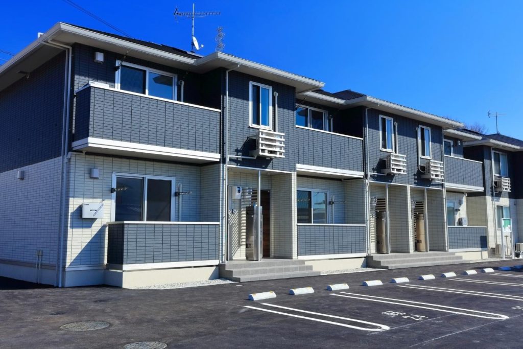 2階建て賃貸アパートの外観